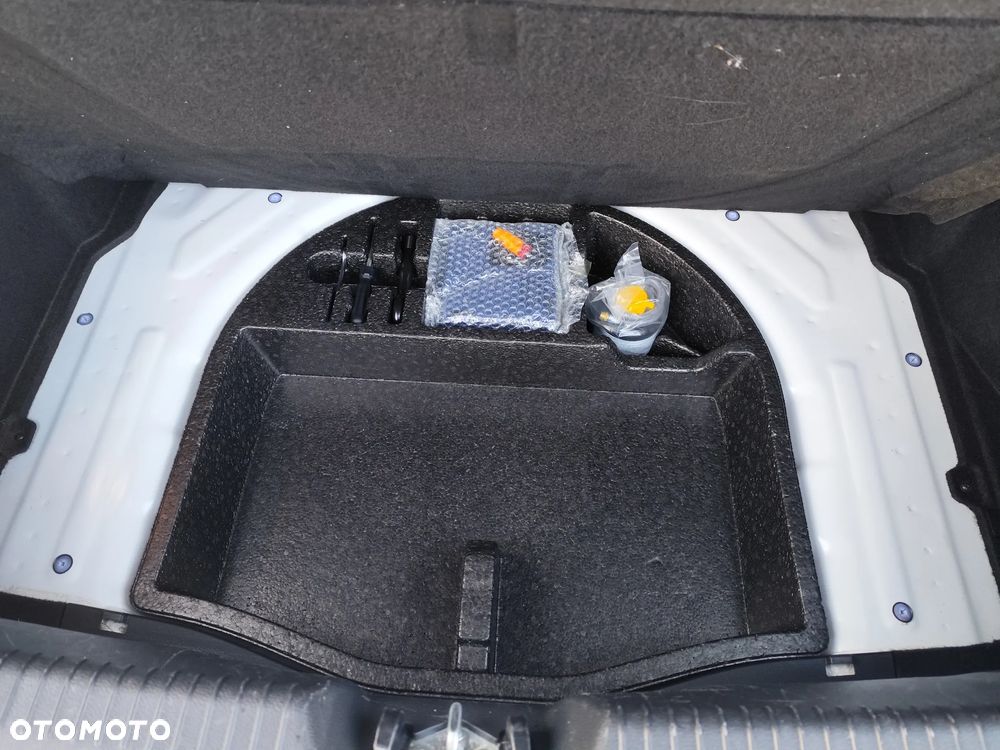 Hyundai i30 1.6 Fifa World Cup Edition - 22