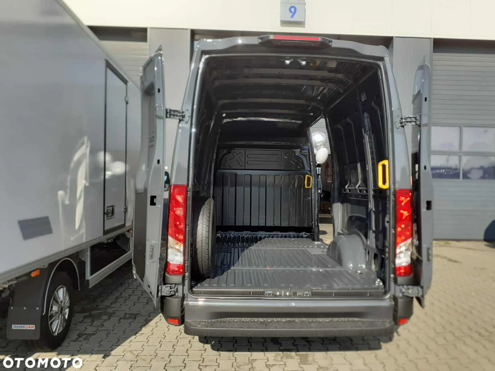 Iveco 35S16A8V - 14