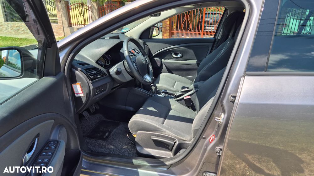 Renault Megane 1.5 dCi Expression - 6