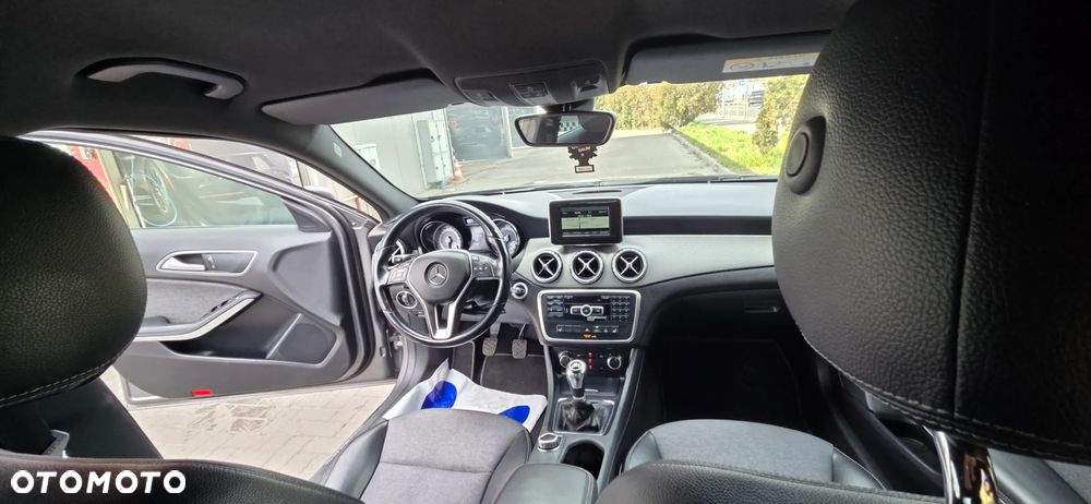 Mercedes-Benz GLA - 35