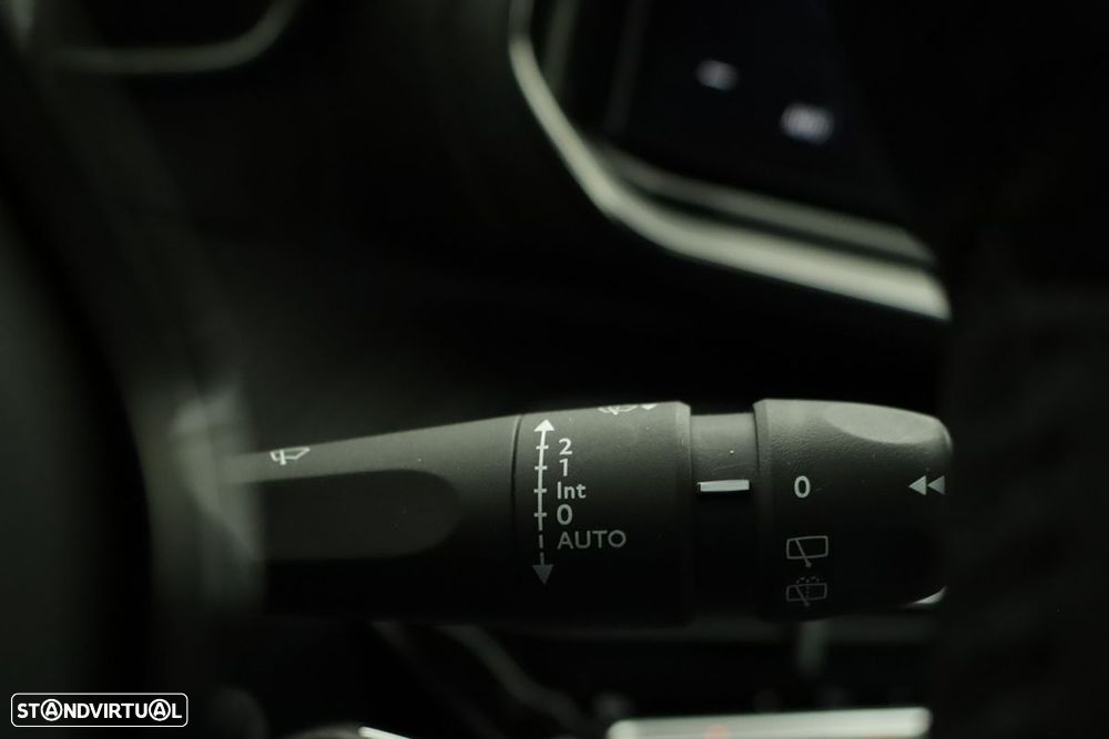 Peugeot 2008 1.2 PureTech Allure - 18