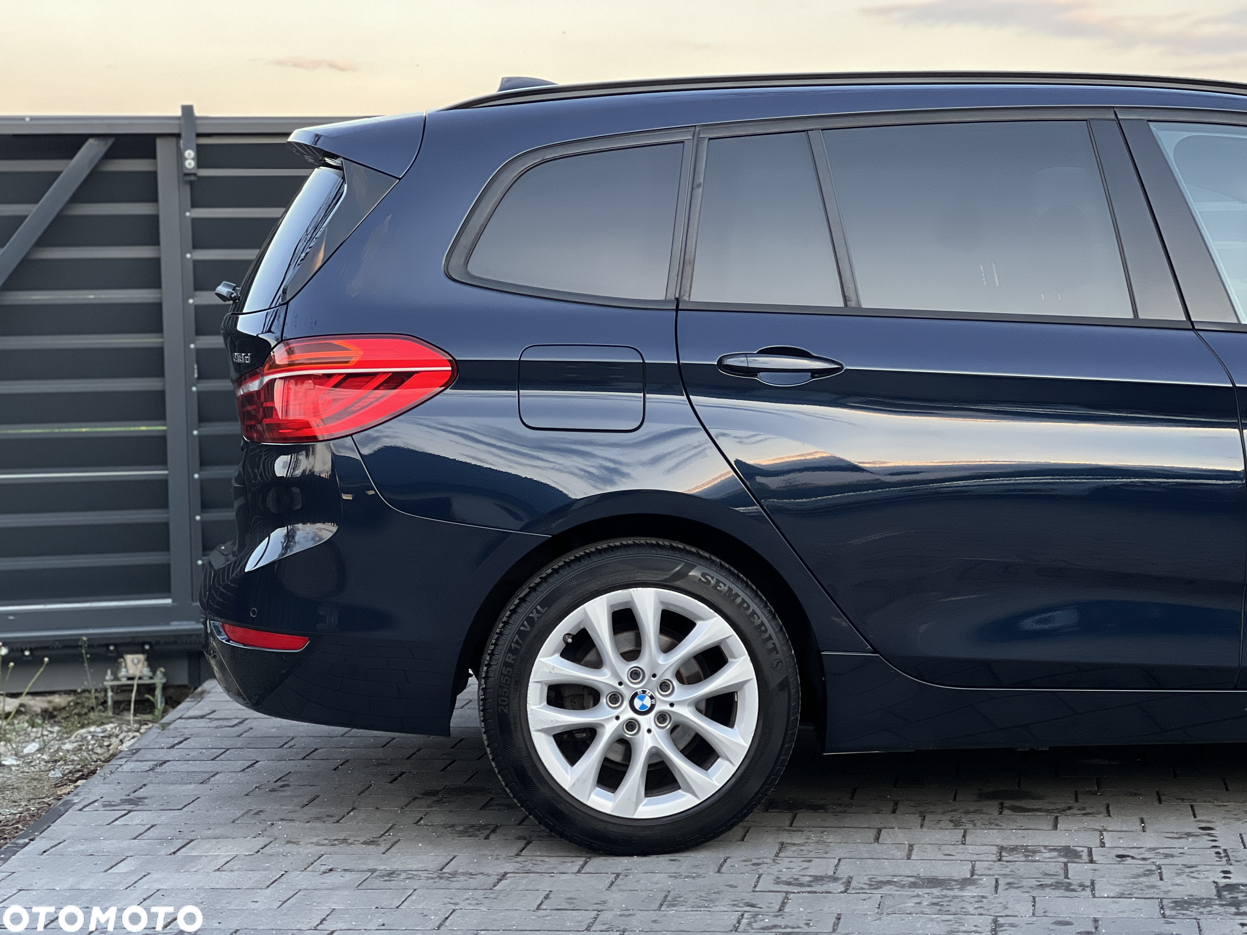 BMW Seria 2 218d Sport Line - 32