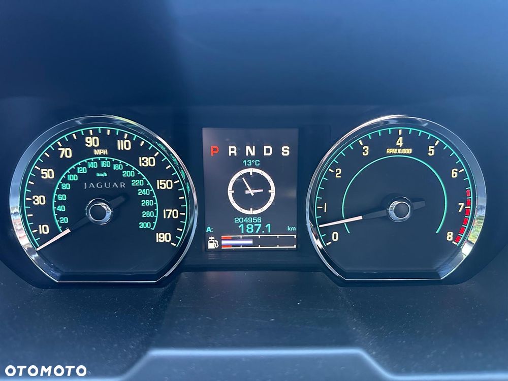 Jaguar XF - 14