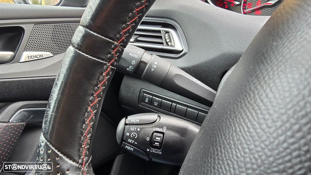 Peugeot 308 1.6 e-THP GT - 15