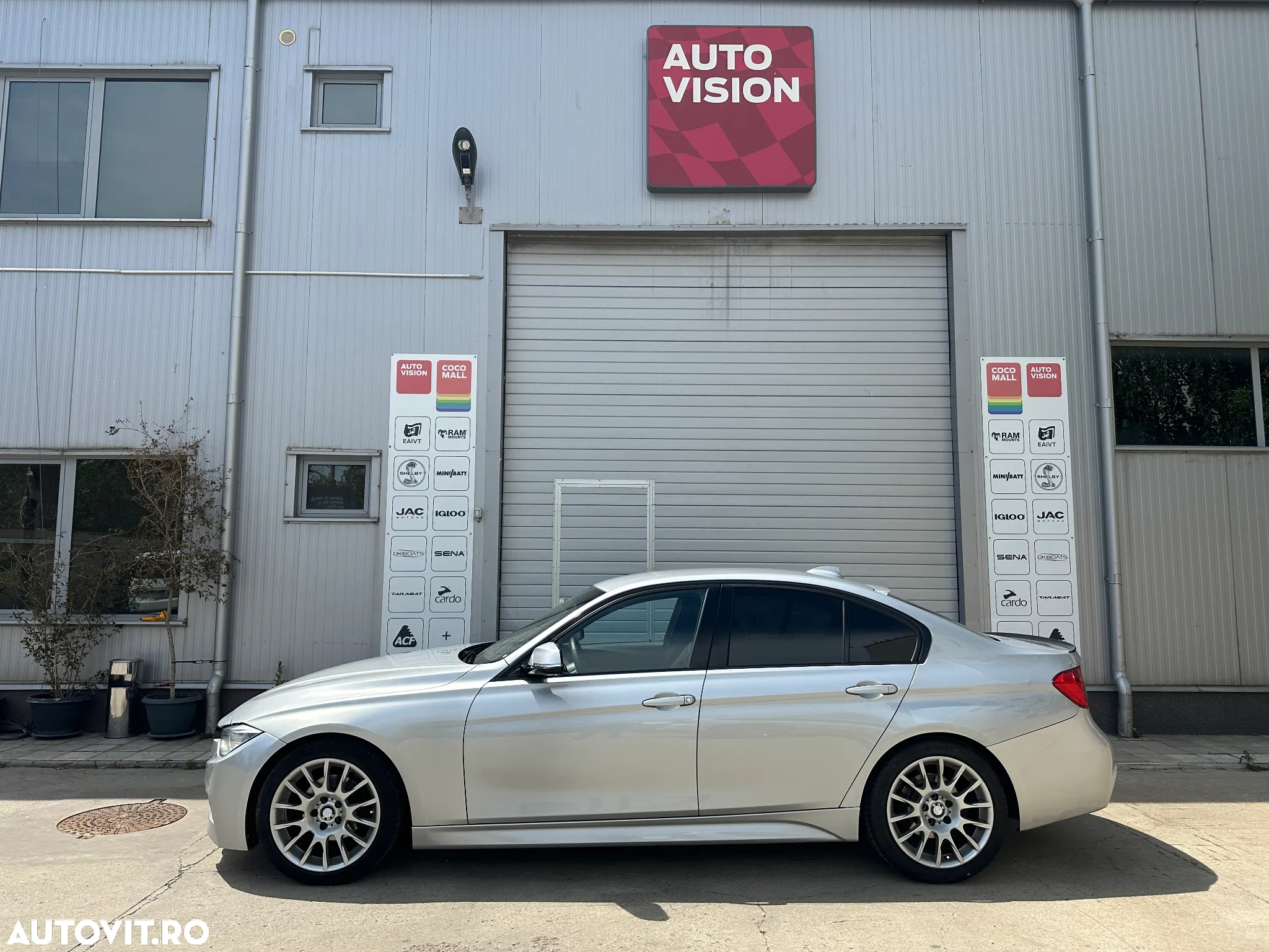 BMW Seria 3 - 8