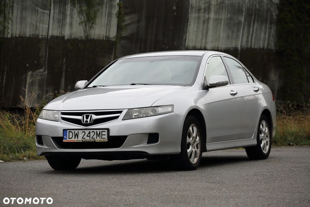 Honda Accord 2.0 Sport - 1