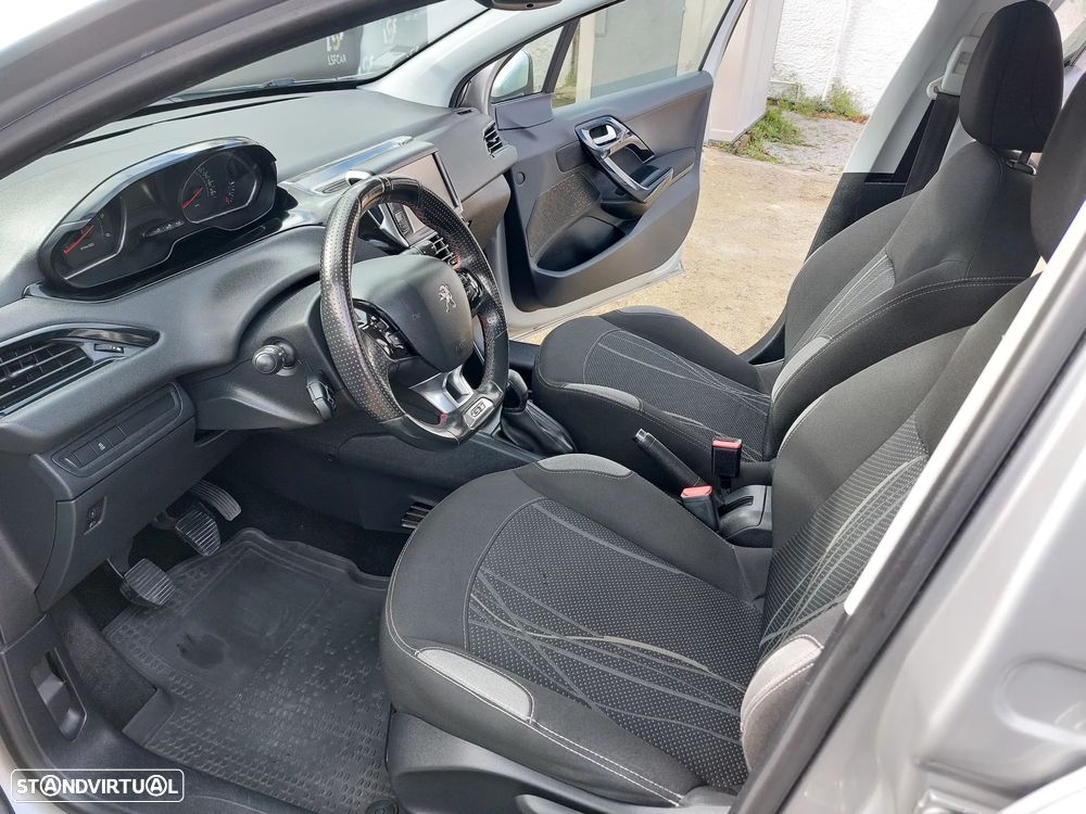 Peugeot 208 1.4 HDi Active - 9