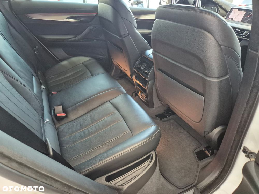 BMW X6 xDrive30d - 33