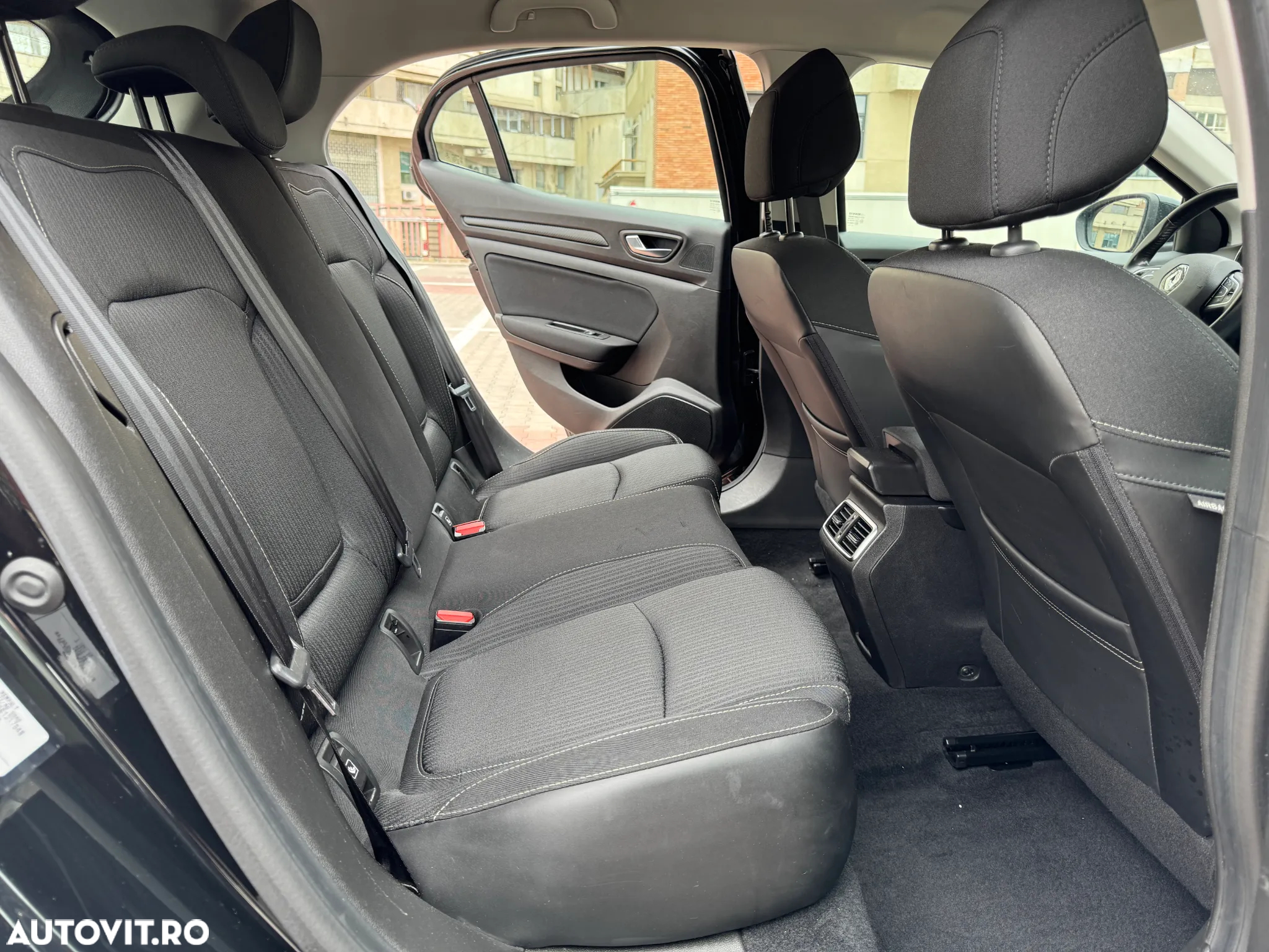 Renault Megane ENERGY dCi 110 EDC LIMITED - 15