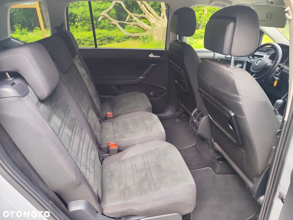 Volkswagen Touran 2.0 TDI SCR (BlueMotion Technology) DSG Highline - 17