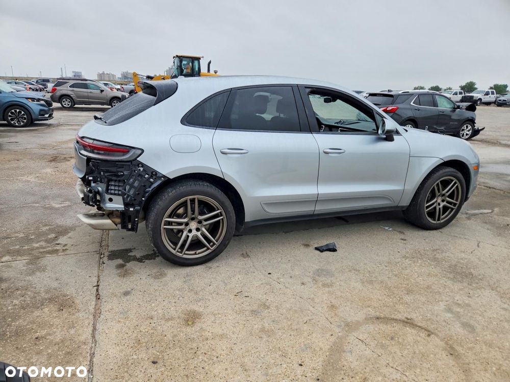Porsche Macan Standard - 3