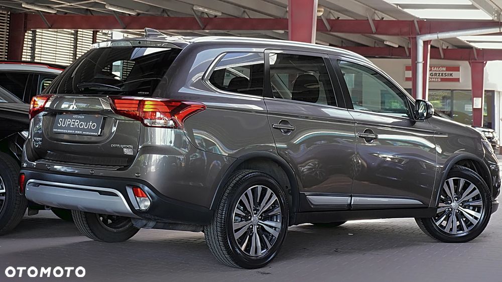 Mitsubishi Outlander 2.0 Intense Comfort 4WD CVT - 13
