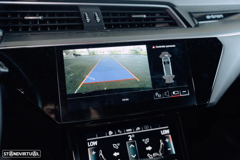 Audi e-tron 55 quattro S line - 33