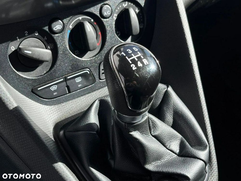 Ford Transit Connect - 30