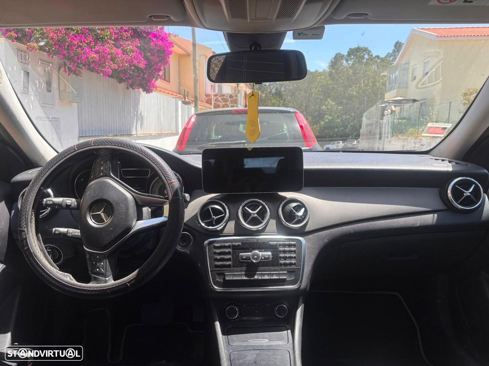 Mercedes-Benz GLA 180 CDI Aut. - 11
