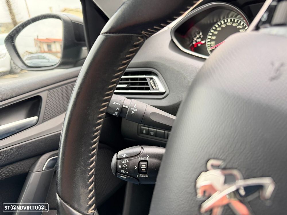 Peugeot 308 SW 1.6 BlueHDi Allure EAT6 - 15