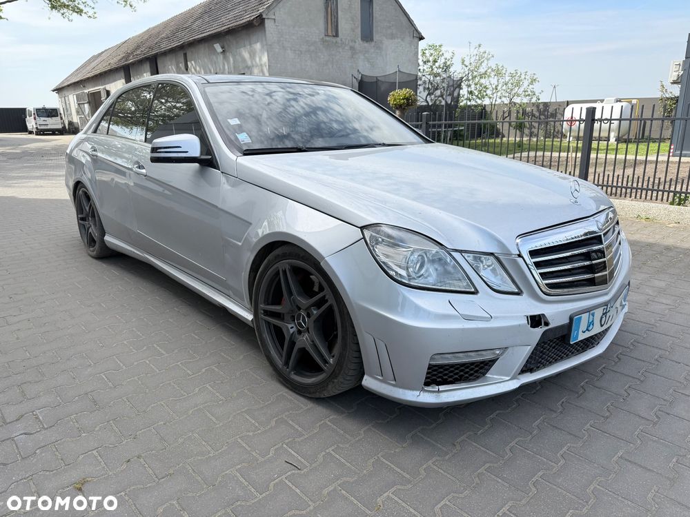 Mercedes-Benz Klasa E 63 AMG AMG Speedshift 7G-MCT - 3