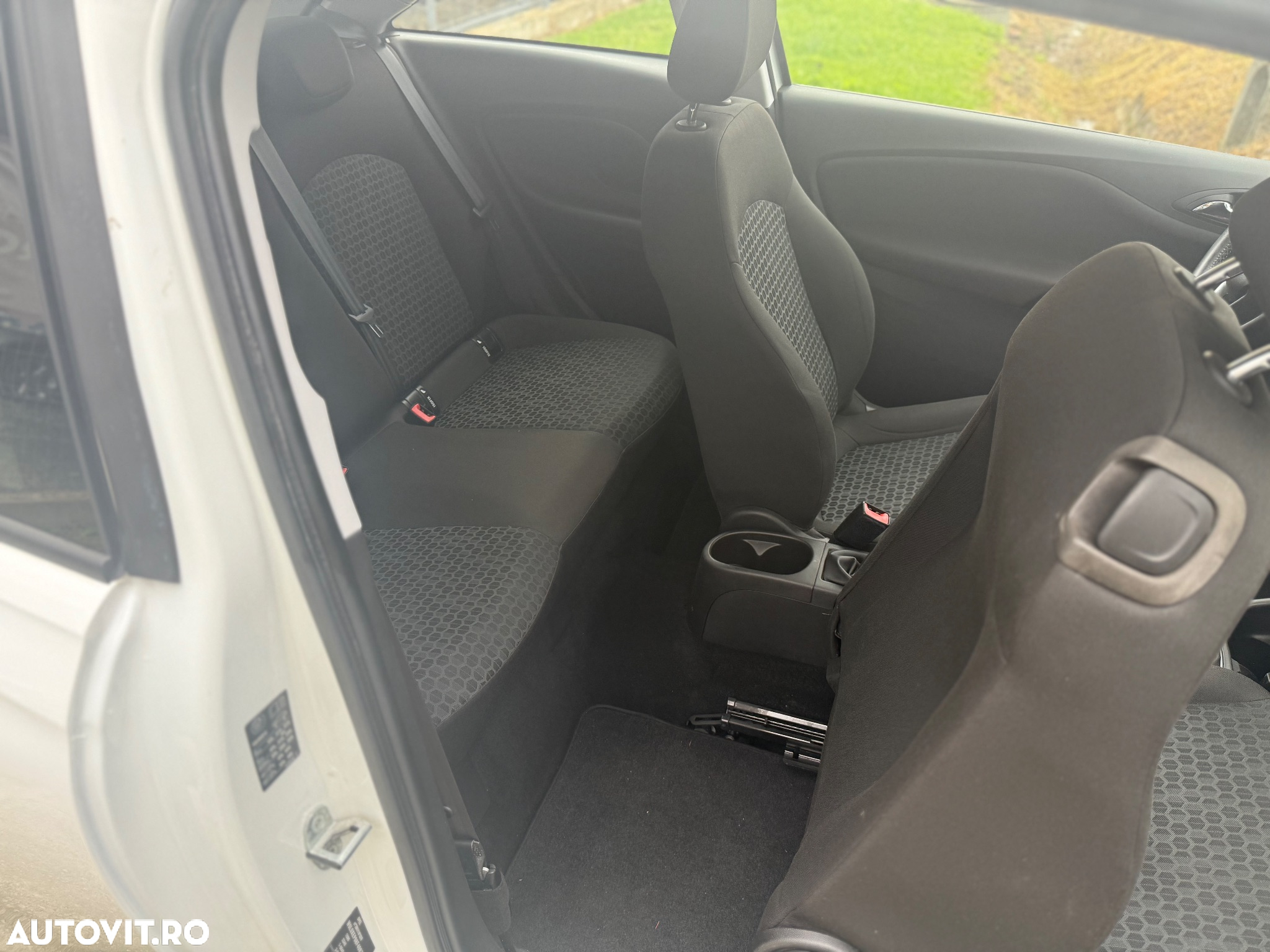 Opel Corsa Van 1.2 Twinport Ecotec - 7