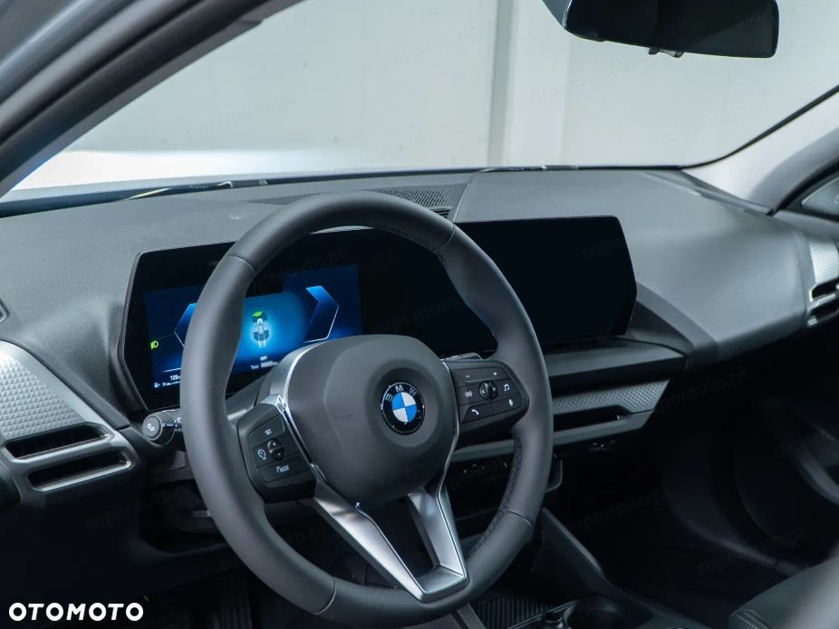 BMW Seria 1 120 mHEV - 8