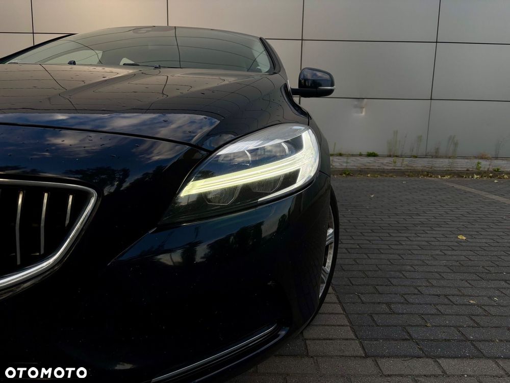 Volvo V40 T3 Drive-E Inscription - 1