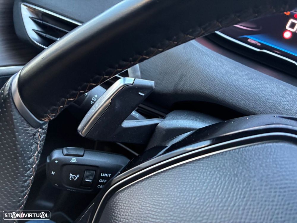 Peugeot 5008 1.5 BlueHDi GT EAT8 - 18