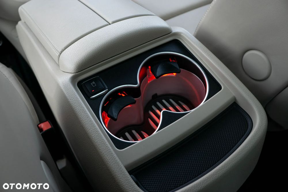 Mercedes-Benz Klasa V 300 d 4-Matic 9G-Tronic Avantgarde (d³ugi) - 23