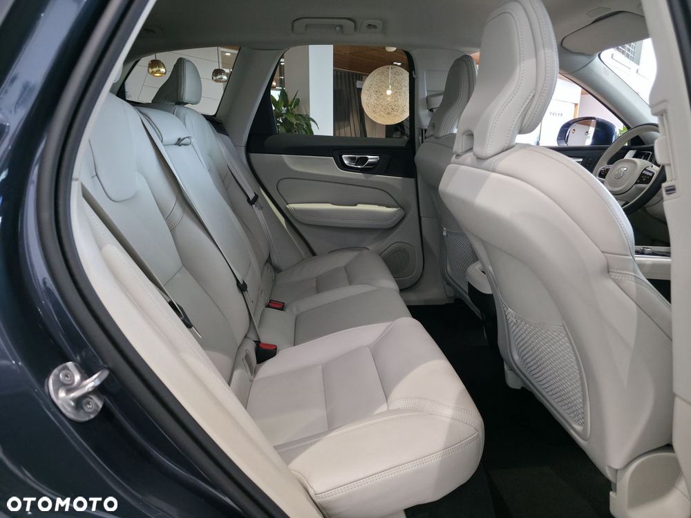 Volvo XC 60 - 32
