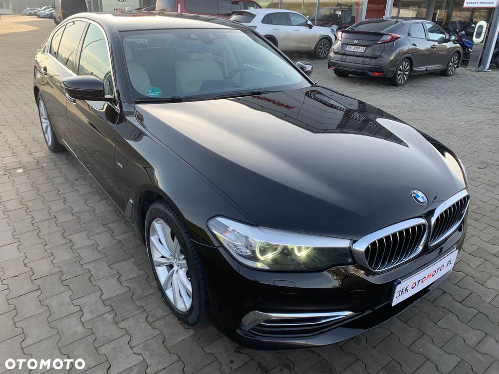 BMW Seria 5 530i GPF xDrive Luxury Line - 16