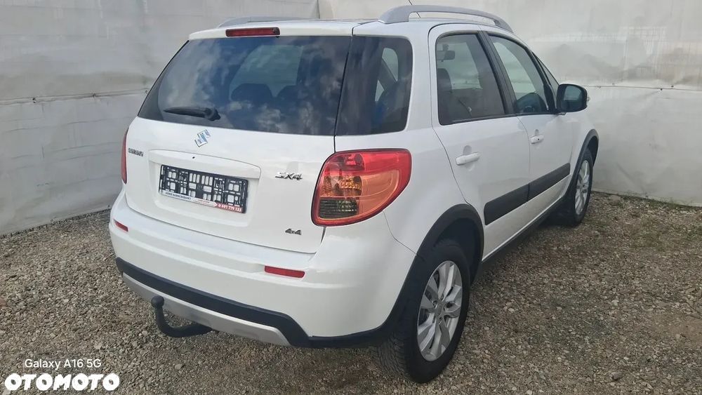 Suzuki SX4 1.6 VVT 4x4 Comfort - 4