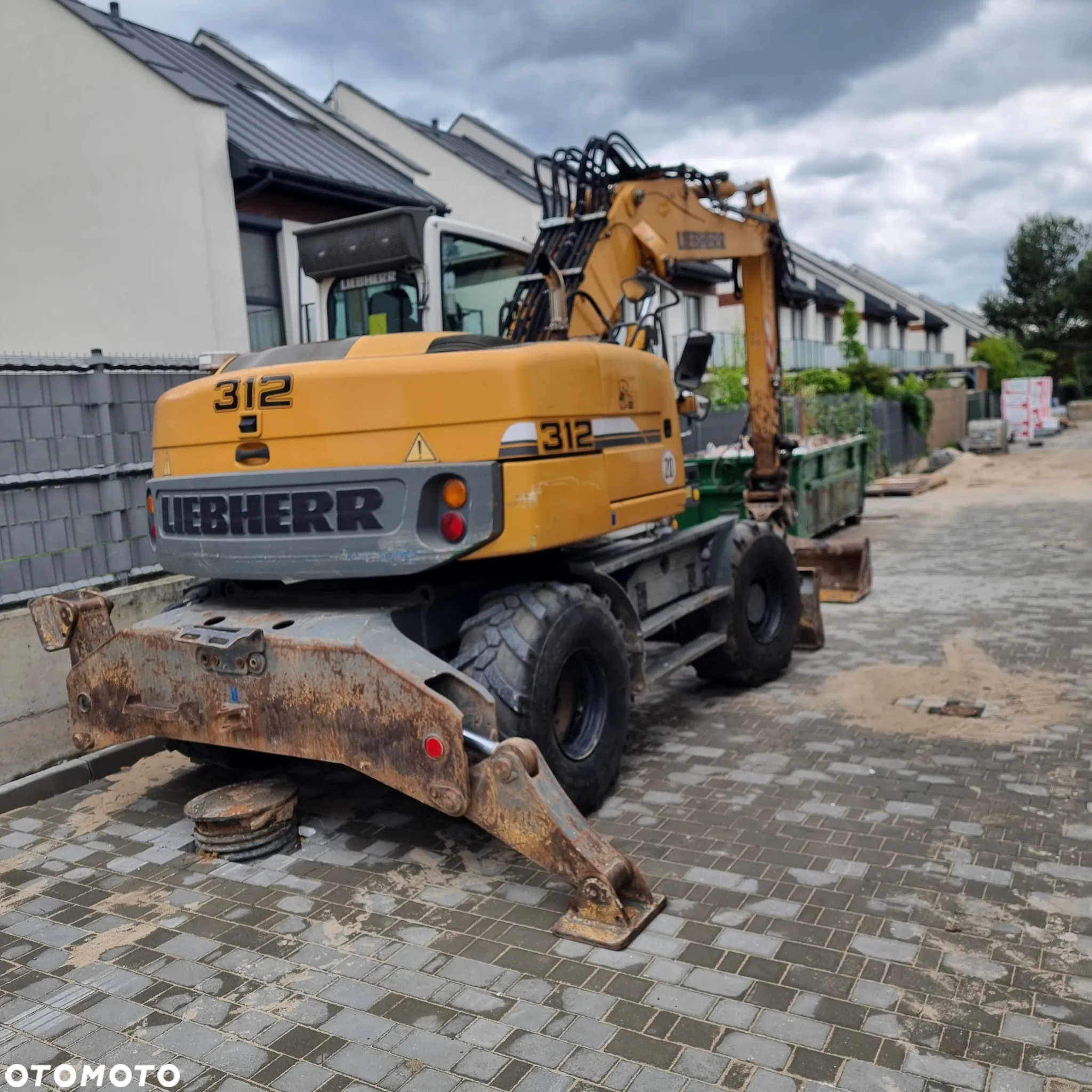 Liebherr 312 - 2