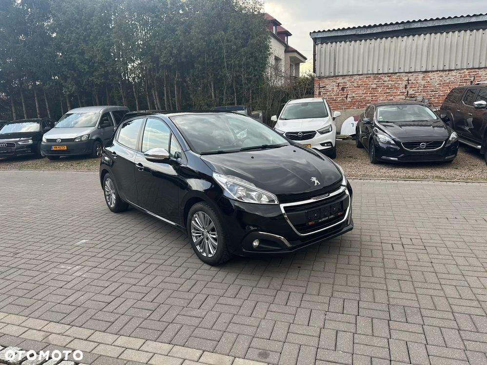 Peugeot 208 - 3