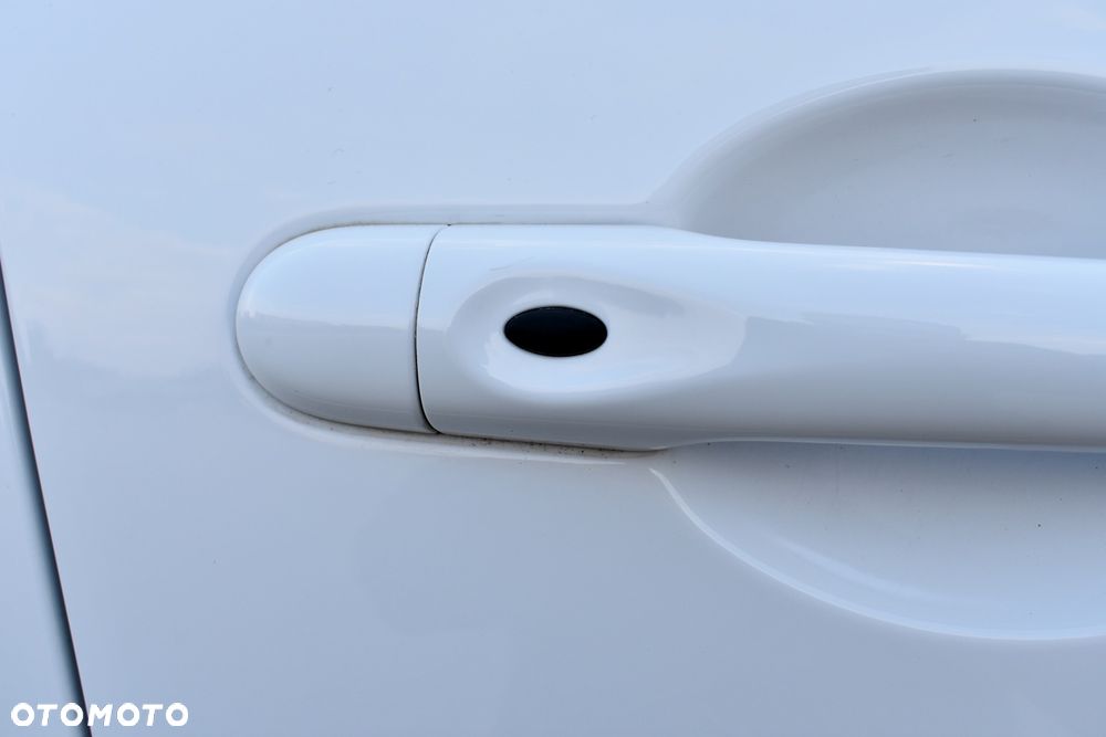 Renault Clio 0.9 Energy TCe Limited EU6 - 32