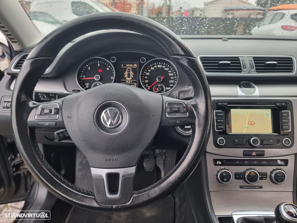 VW Passat Variant 1.6 TDI BlueMotion - 9