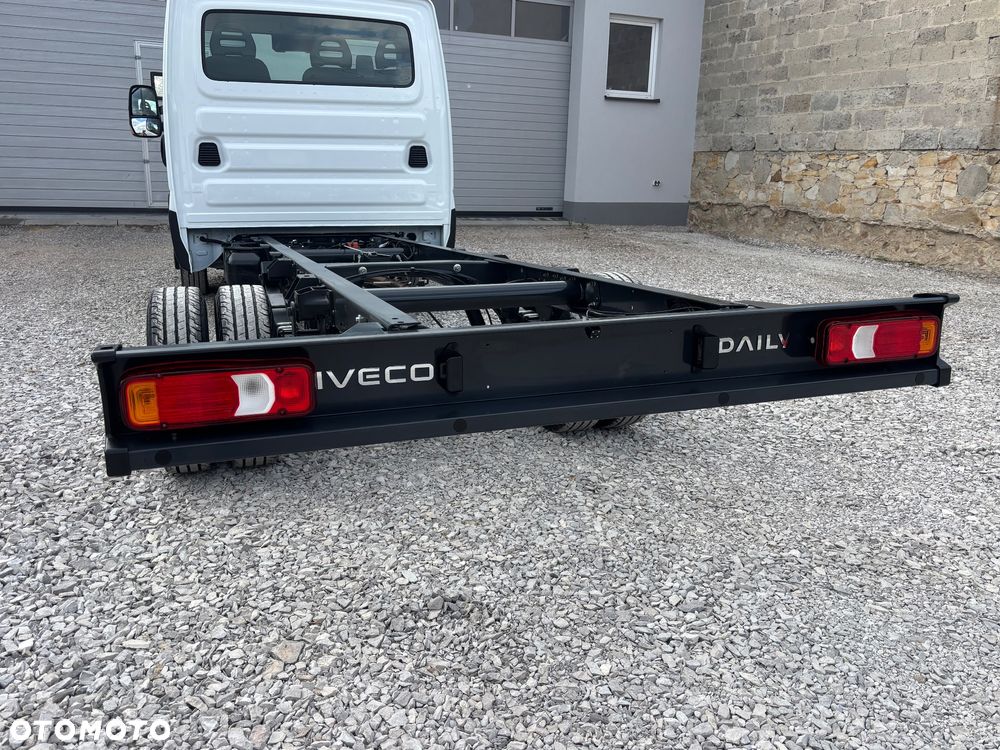 Iveco Daily - 25
