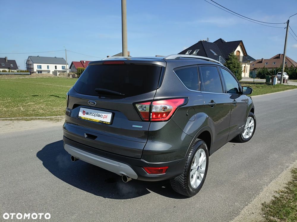 Ford Kuga 1.5 EcoBoost 2x4 Titanium - 14