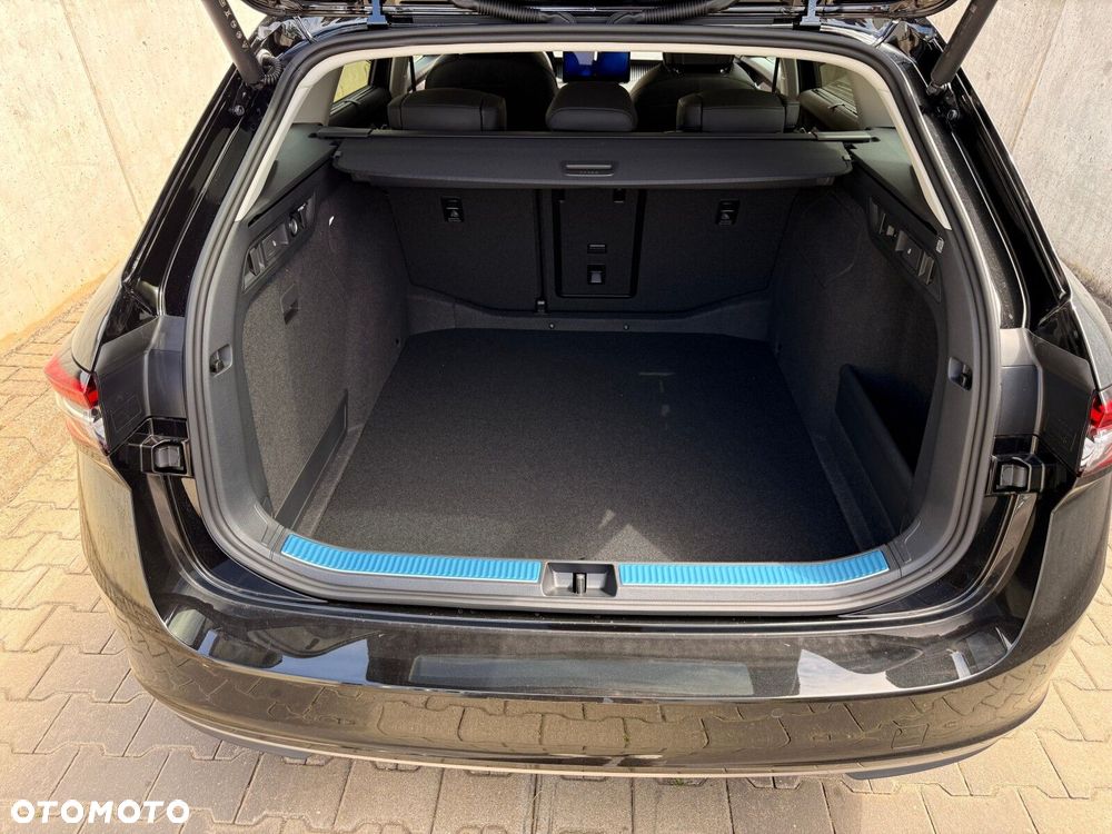 Skoda Superb 2.0 TDI SCR 4x4 L&K DSG - 9