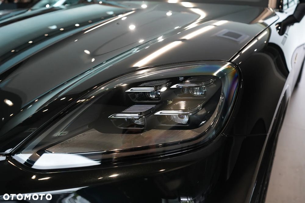 Porsche Cayenne - 30