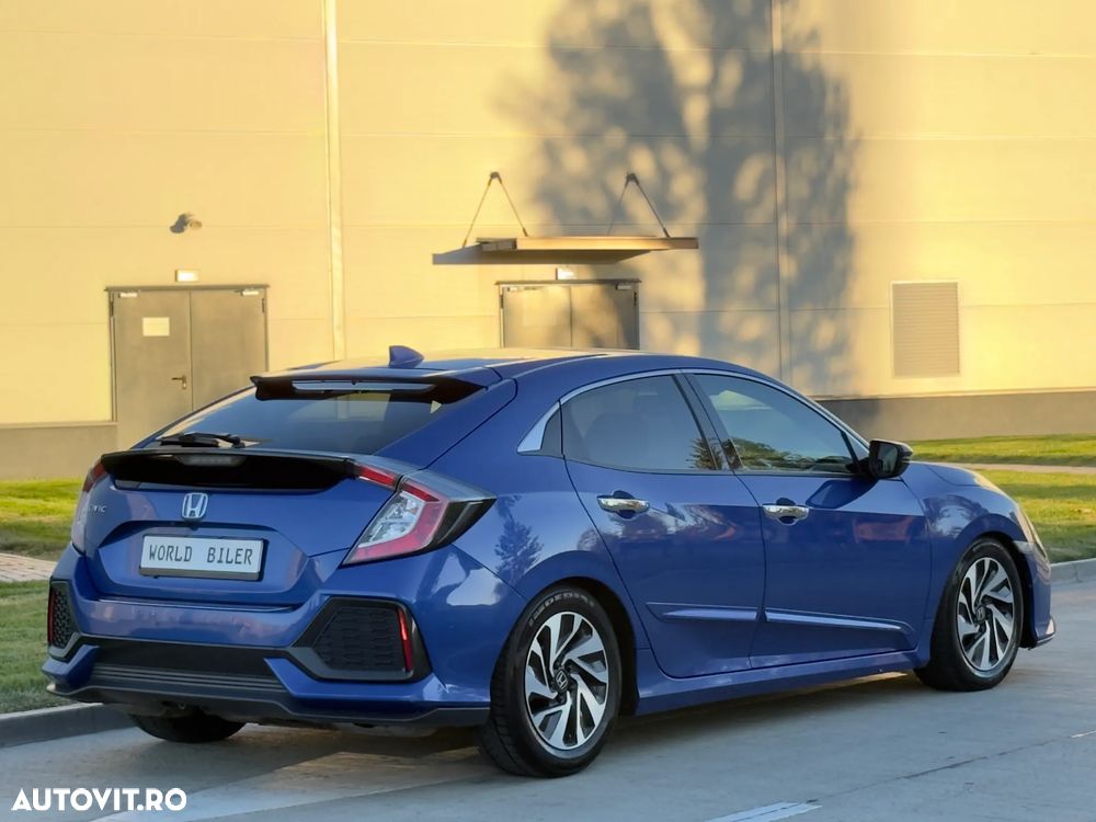 Honda Civic 1.5 i-VTEC Turbo CVT Prestige - 13