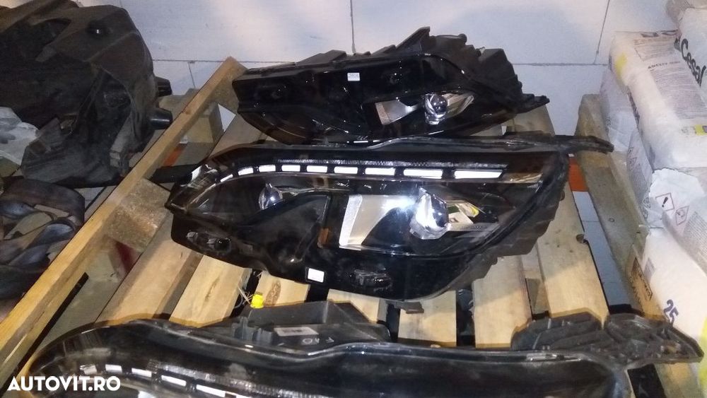 Far Peugeot 3008 full led 9810478480 far stanga - 3