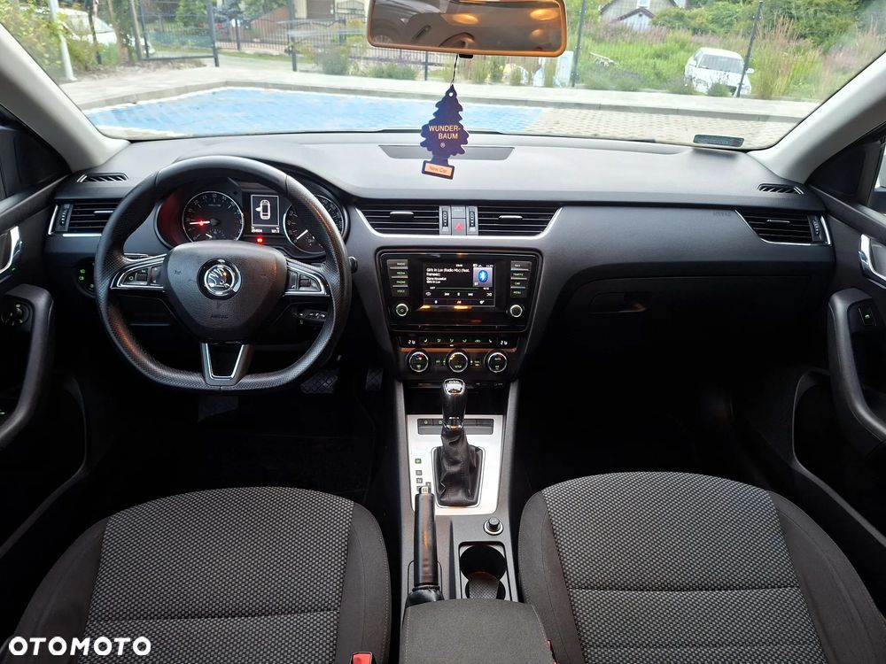 Skoda Octavia 1.6 TDI DPF DSG Sport Edition - 6