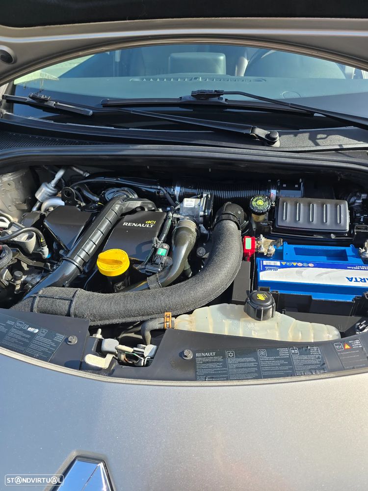 Renault Clio Sport Tourer - 13