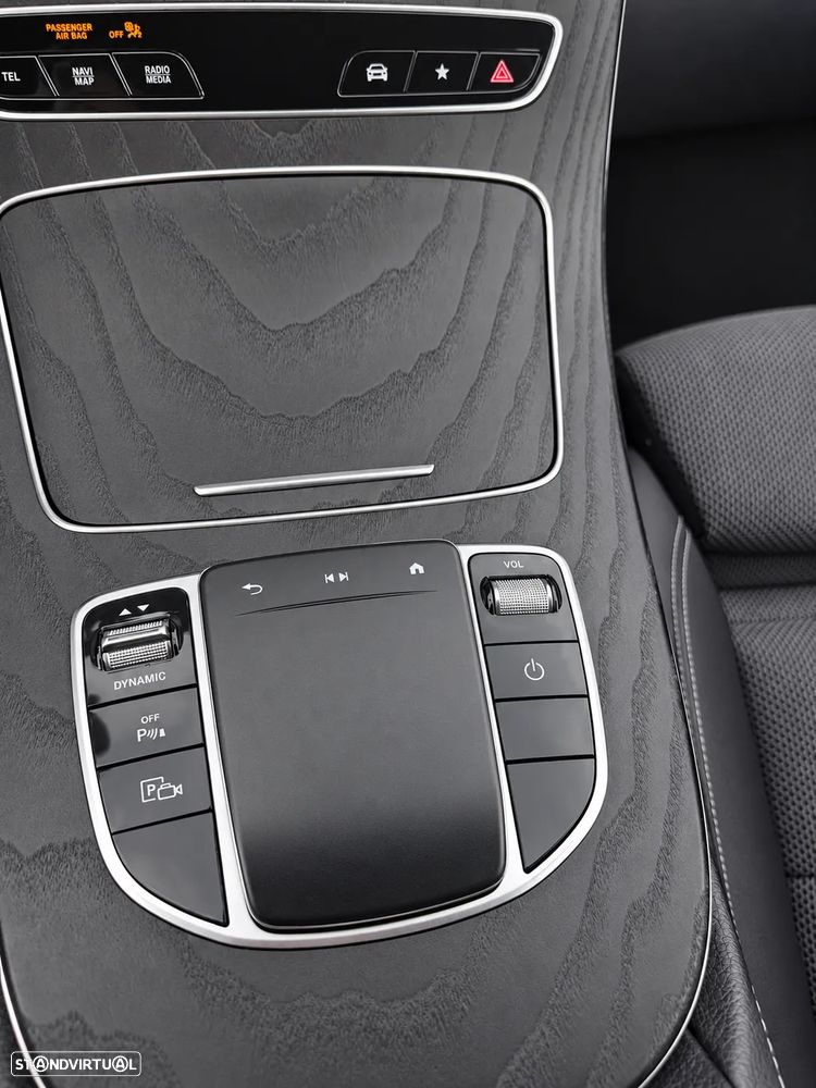 Mercedes-Benz E 300 - 17