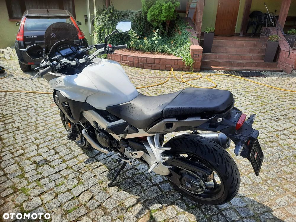 Honda VFR - 3