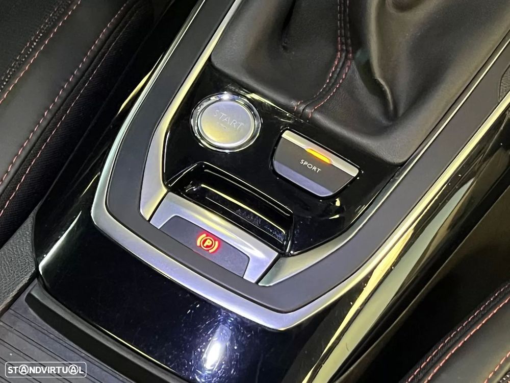 Peugeot 308 1.2 PureTech GT Line - 40