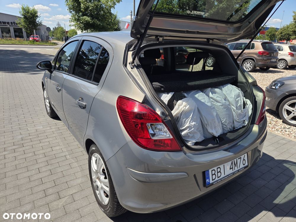 Opel Corsa - 4