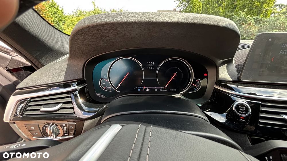 BMW Seria 5 520d Sport Line - 19