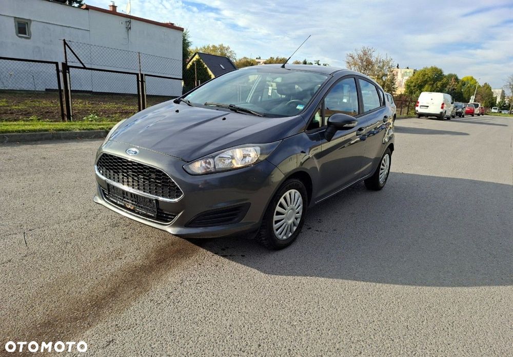 Ford Fiesta - 10