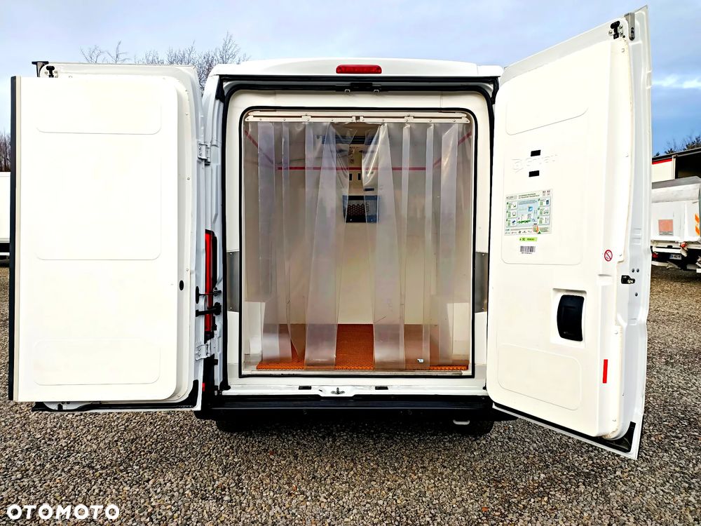 Fiat Ducato Chłodnia 3 komory 160KM 2 zasilania chłodni Multitemperatura - 15