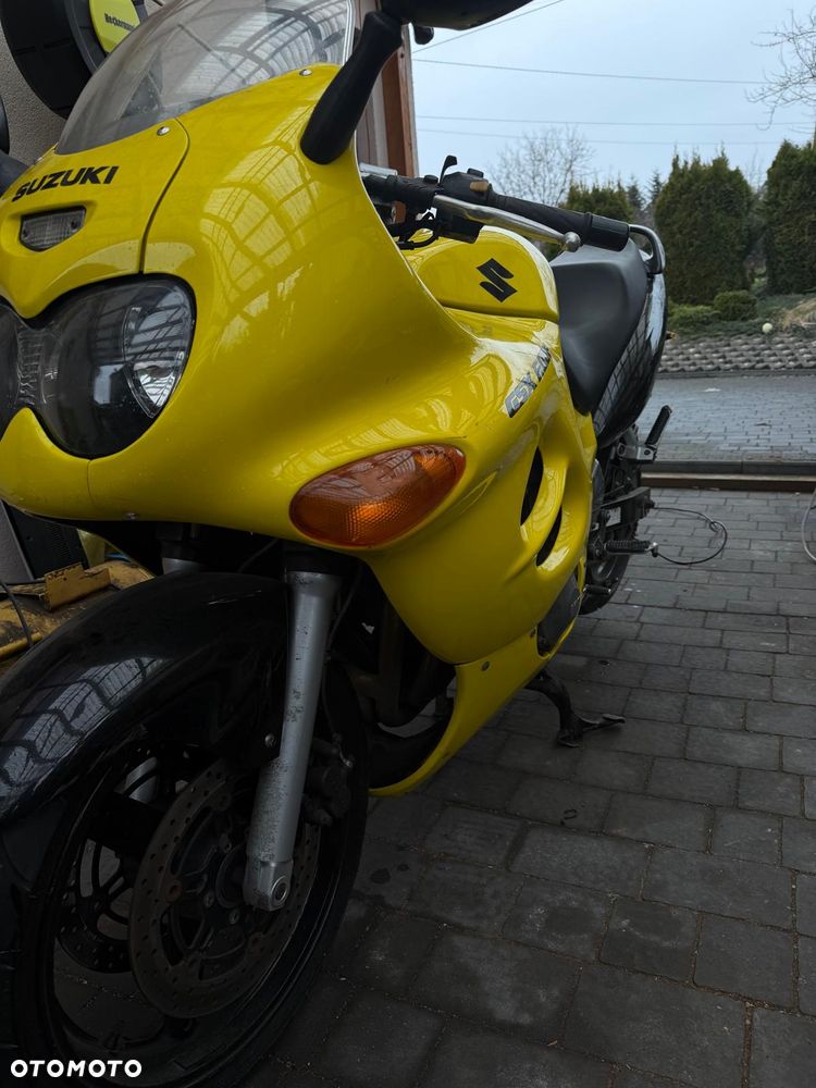 Suzuki GSX - 1