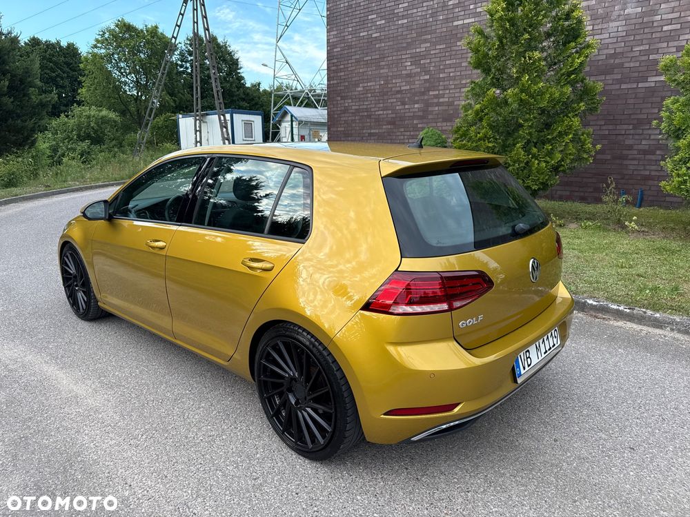 Volkswagen Golf - 5